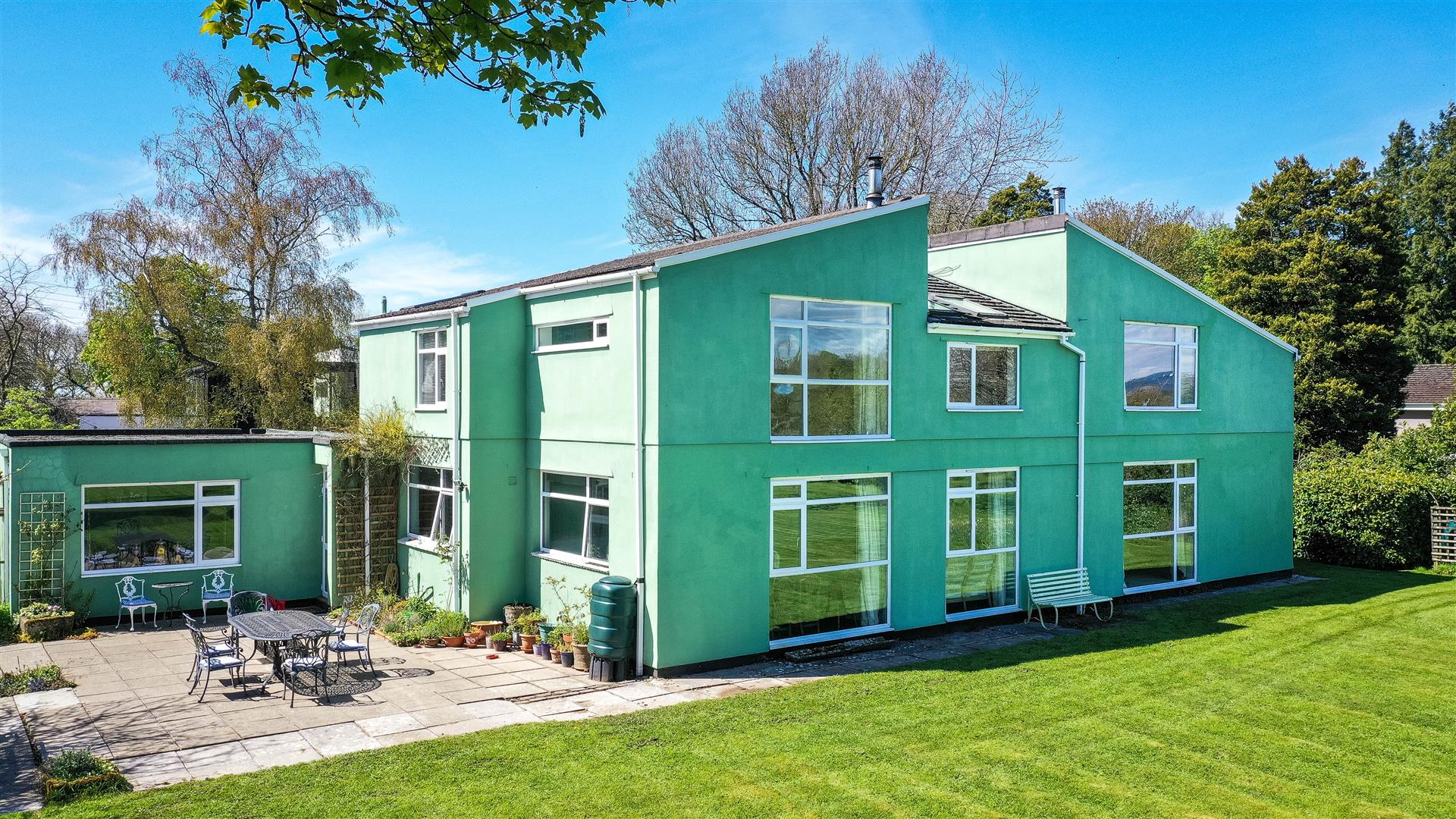 Watts & Nash, Cowbridge, Vale Of CF71 7NS